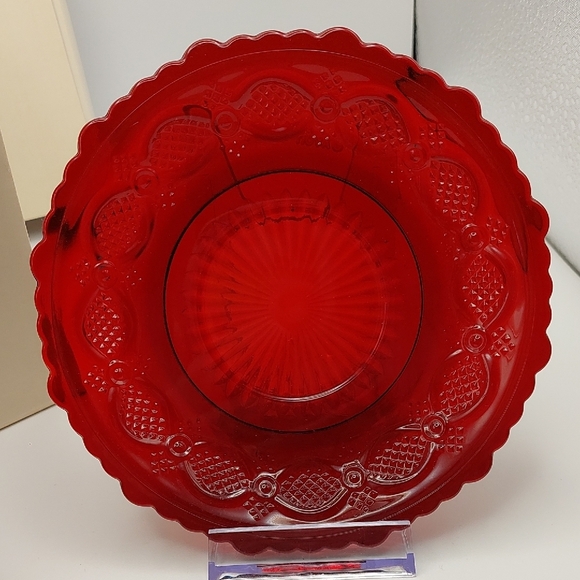 Avon Cape Cod Red Glass Cup & Saucer Set Collection NOS NEW 1990's Original box - Picture 9 of 16